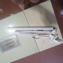 Desk lamp