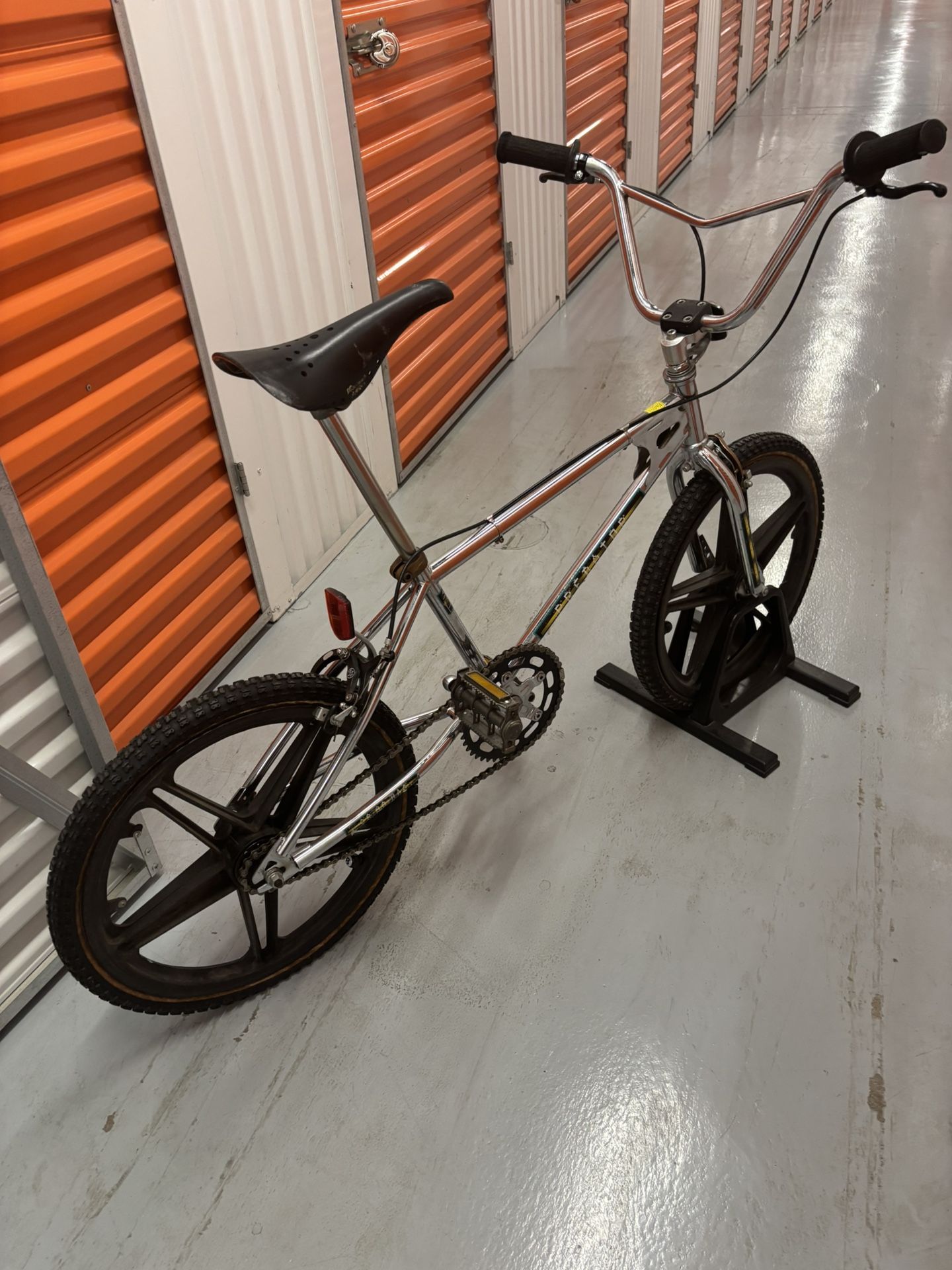 83' BMX Bike Atari Graphics