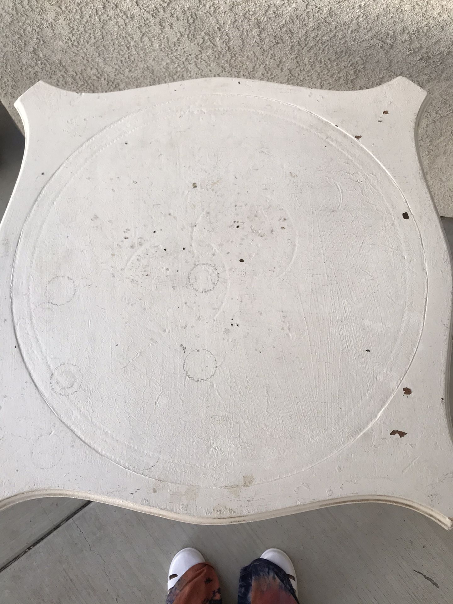 Vintage White wood table