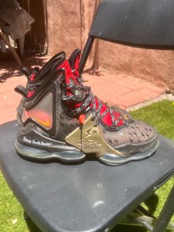 Lebron 19