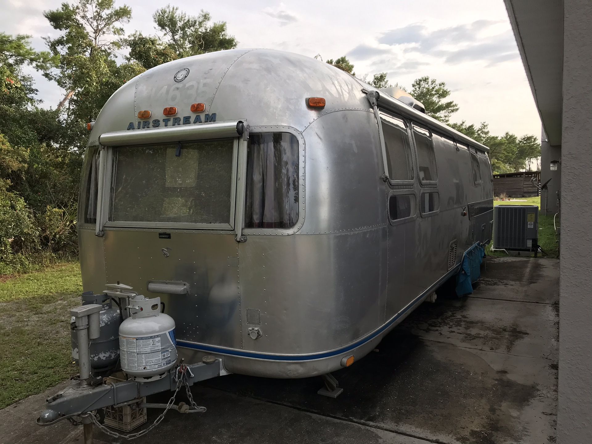 1978 31’ Airstream Sovereign