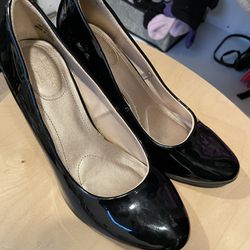 Massive Shoe Sale - $5 Heels! Sizes 5, 5.5 & 6