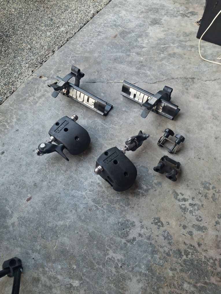 Thule Bike Fork Mount Carrier