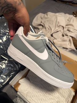Men’s Nike Air Force 1 size 11 brand new