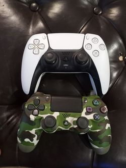 PS5 And PS4 controllers for sale as scrap