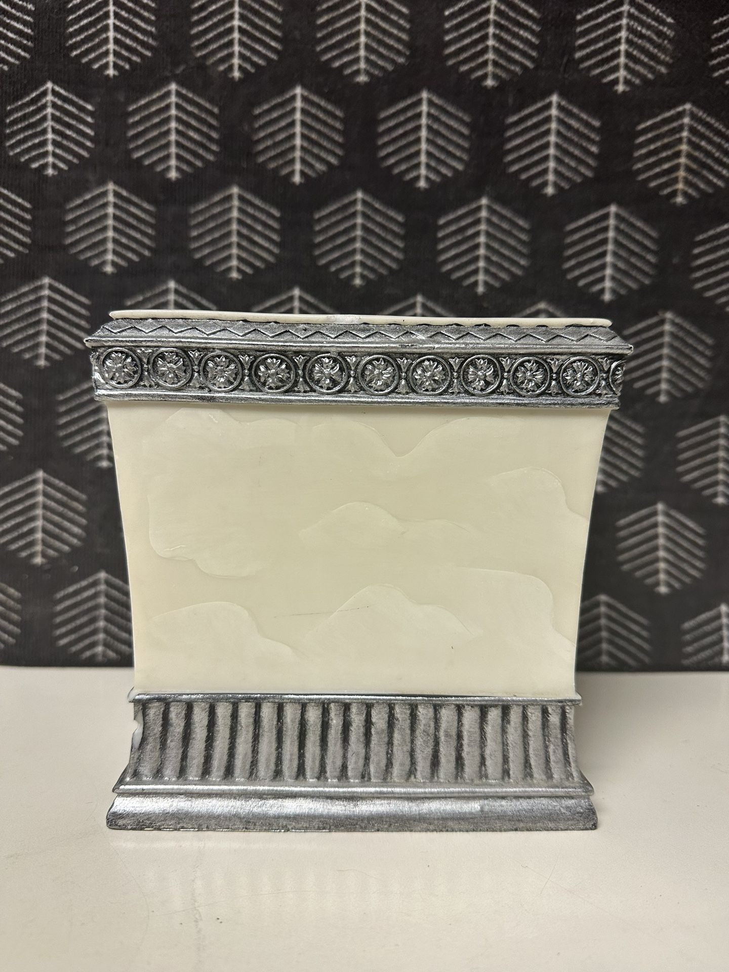 Beautiful antique Small Tissue Box Holder