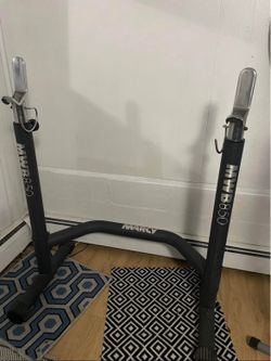 Squat rack machine