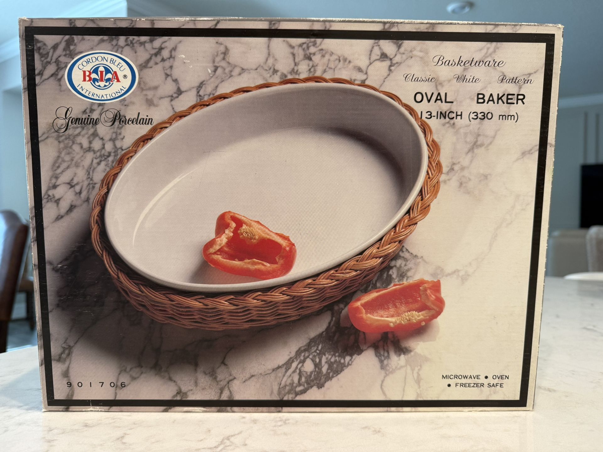 BIA Cordon Bleu Oval Baker