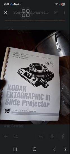 Vintage Kodak EKTAGRAPHIC III Slide Projector with Remote & Manual