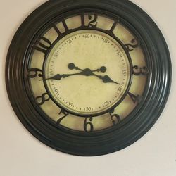 Decorative 30" clock