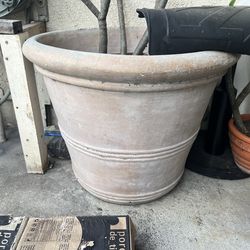 Concrete large gardening pots