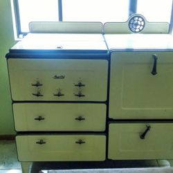Vintage Magic Chef Stove