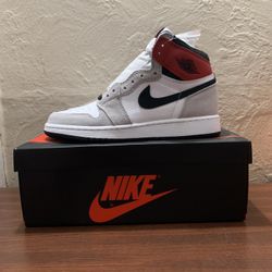 Jordan 1 Smoke Grey GS Sz 5.5y, 6y, 6.5y, 7y 