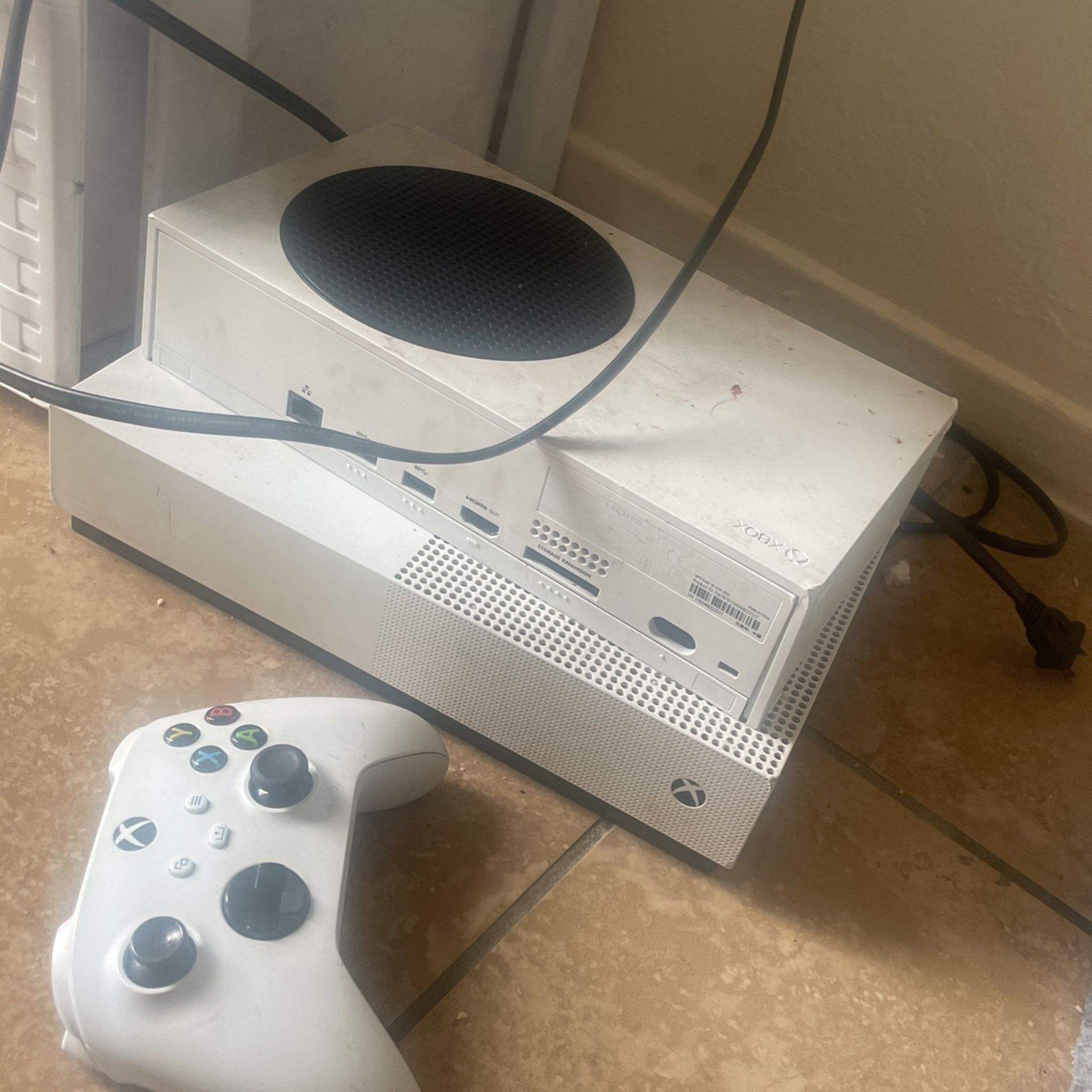 Xbox 1 And Xbox 1s For Sell for Sale in Fresno, CA OfferUp