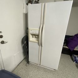 Kenmore Refrigerator 