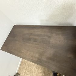 Table with 2 chairs and a bench seat