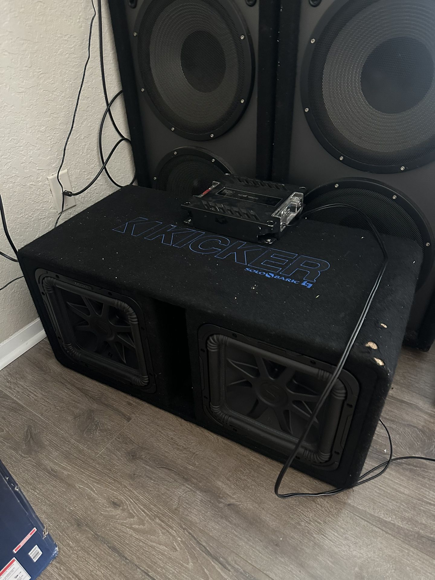 12” Kicker Solo Baric L7 $650