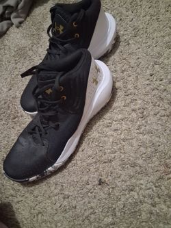 Black shoes with white