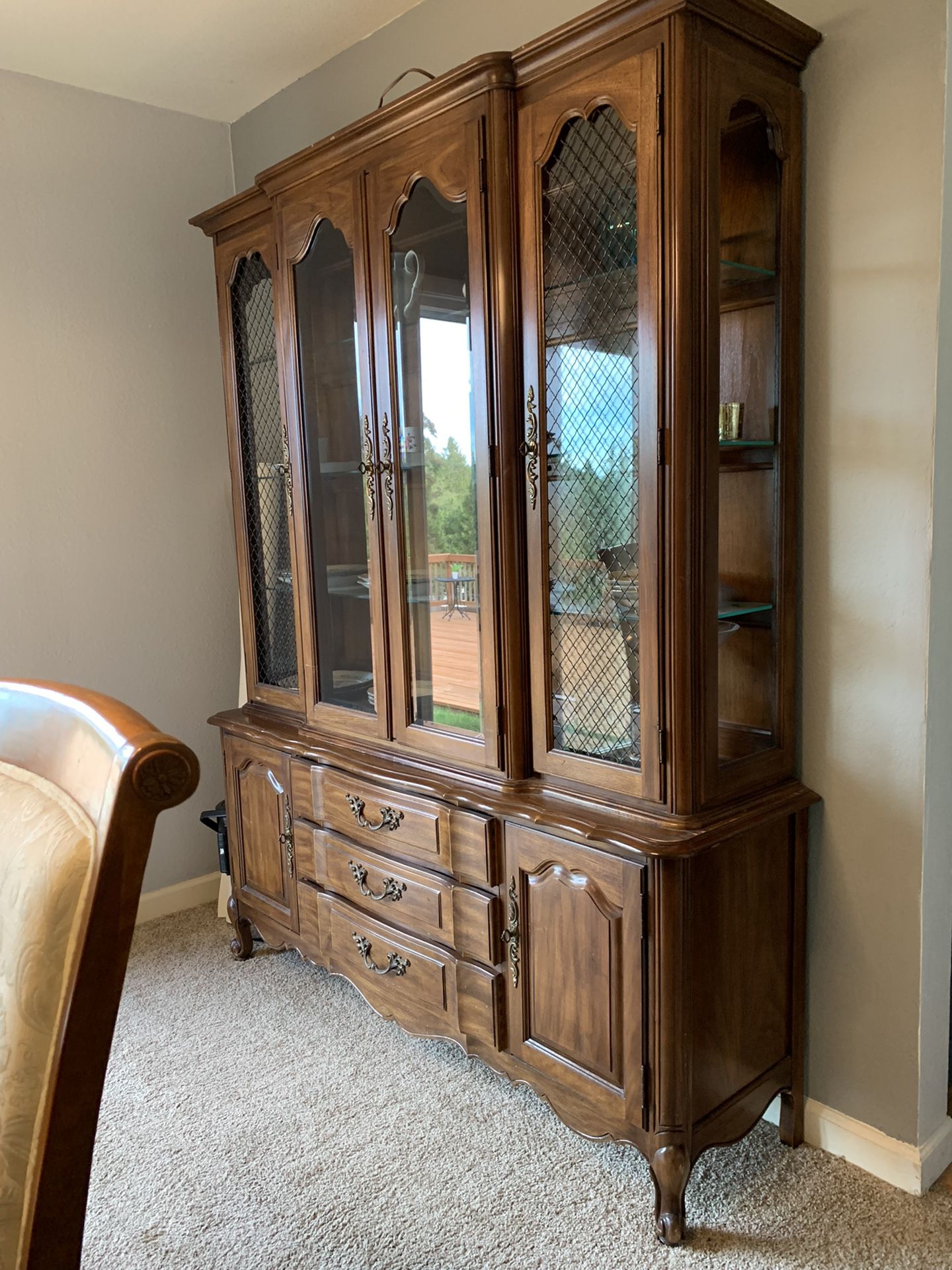 China Cabinet $75.00  Must Go Asap !