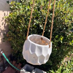 Hanging Ceramic Pot 