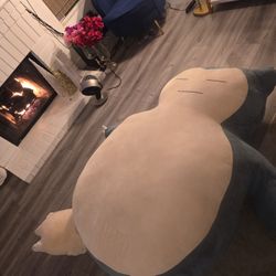 Life-size Snorlax Plush/ Bean Bag Chair 