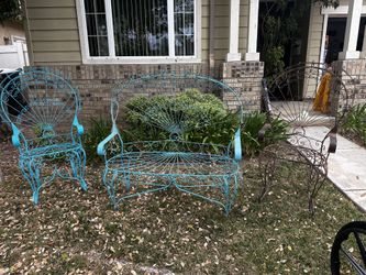 Vintage Peacock Patio Set