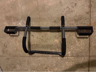 Doorway Pull-Up Bar