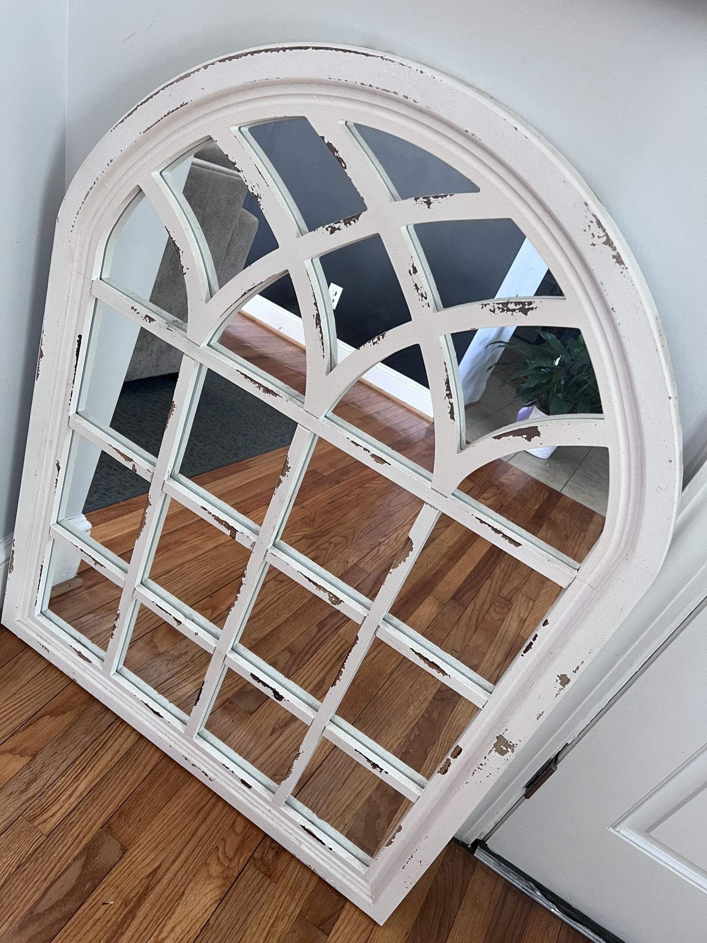 Kirkland Farmhouse Cathedral Mirror