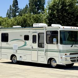 2002 Winnebago Ultra 