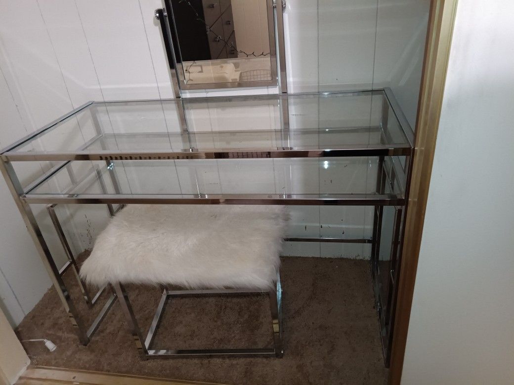 Glass Vanity With Mirror  (Only Cash) (Only Text If You Truly Want)