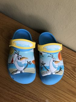 Toddler crocs