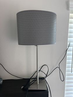 Table lamp