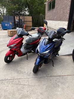 Ice Bear Gas Scooter Moped – Red and Blue - flash 150