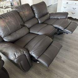 Reclining Couches 