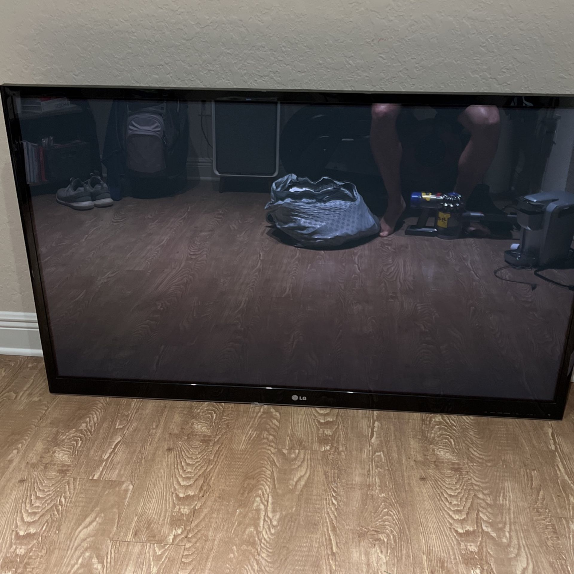 2011 60 Inch Plasma LG TV