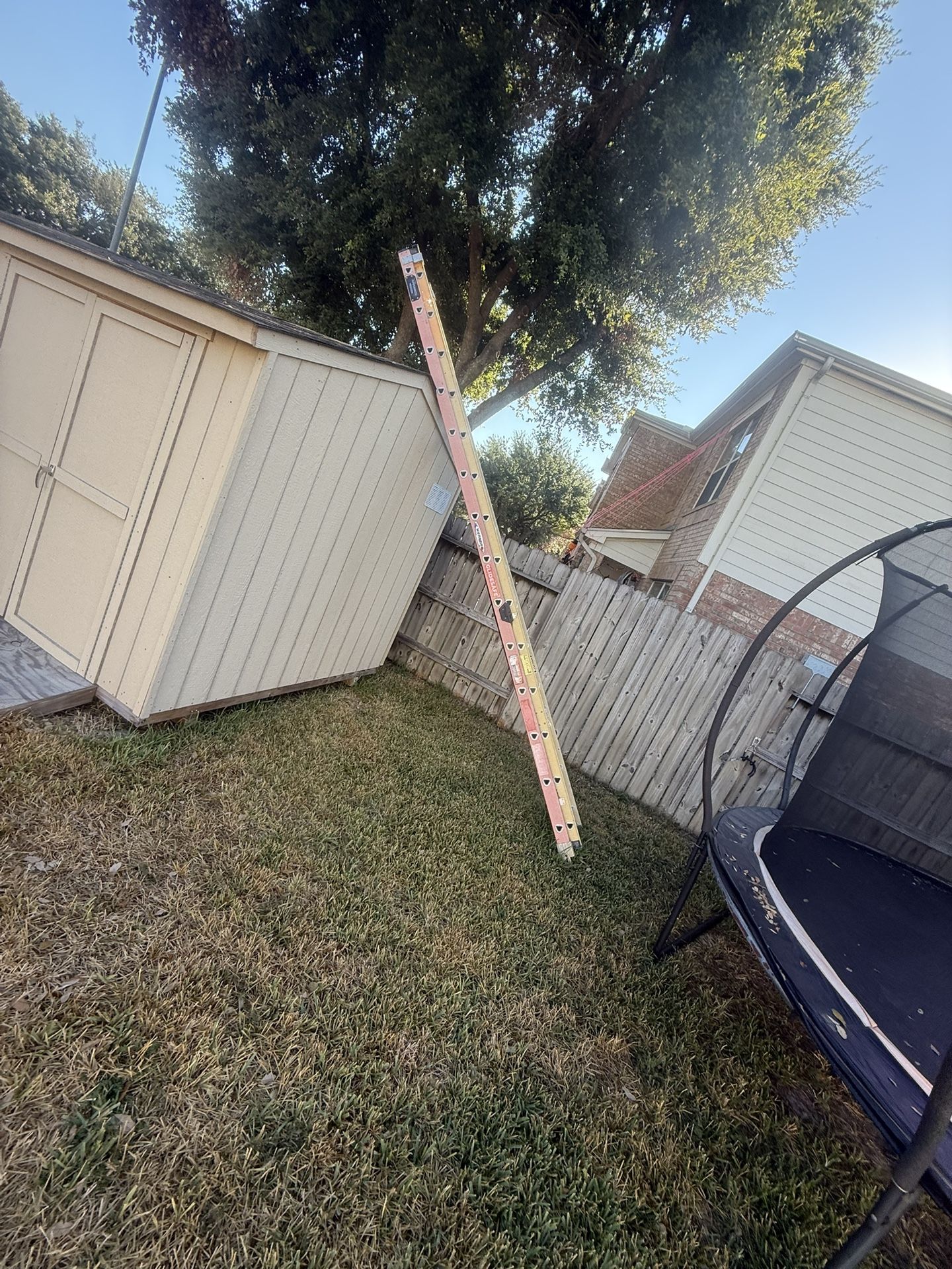 28 Ft Ladder Fiberglass 