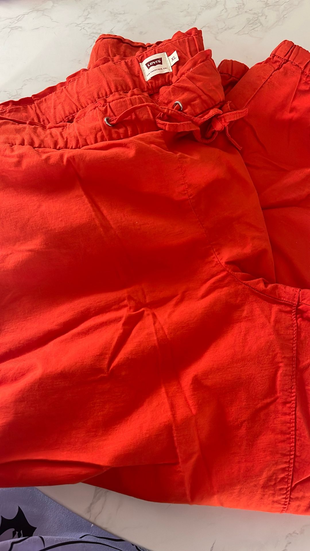 XL Levi’s Pants