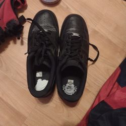 Black Airforces 1s