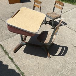 Old Schoolhouse Desk & Chairs
