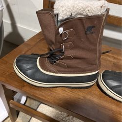 Mens 10.5 Sorel Boots 