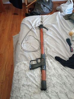 Under water spear gun