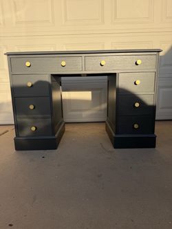 Refinished Knee hole desk