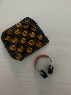 Mini brand headphones 🎧