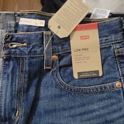 Levis Low Pro Straight