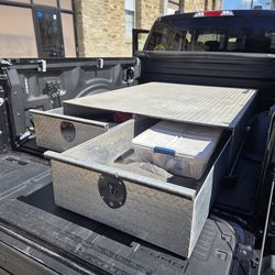 Toolbox/ Bedbox