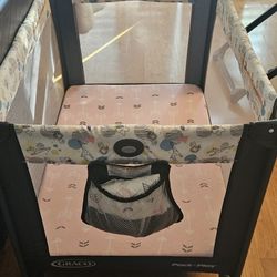 Graco Pack N Play Portable Crib 