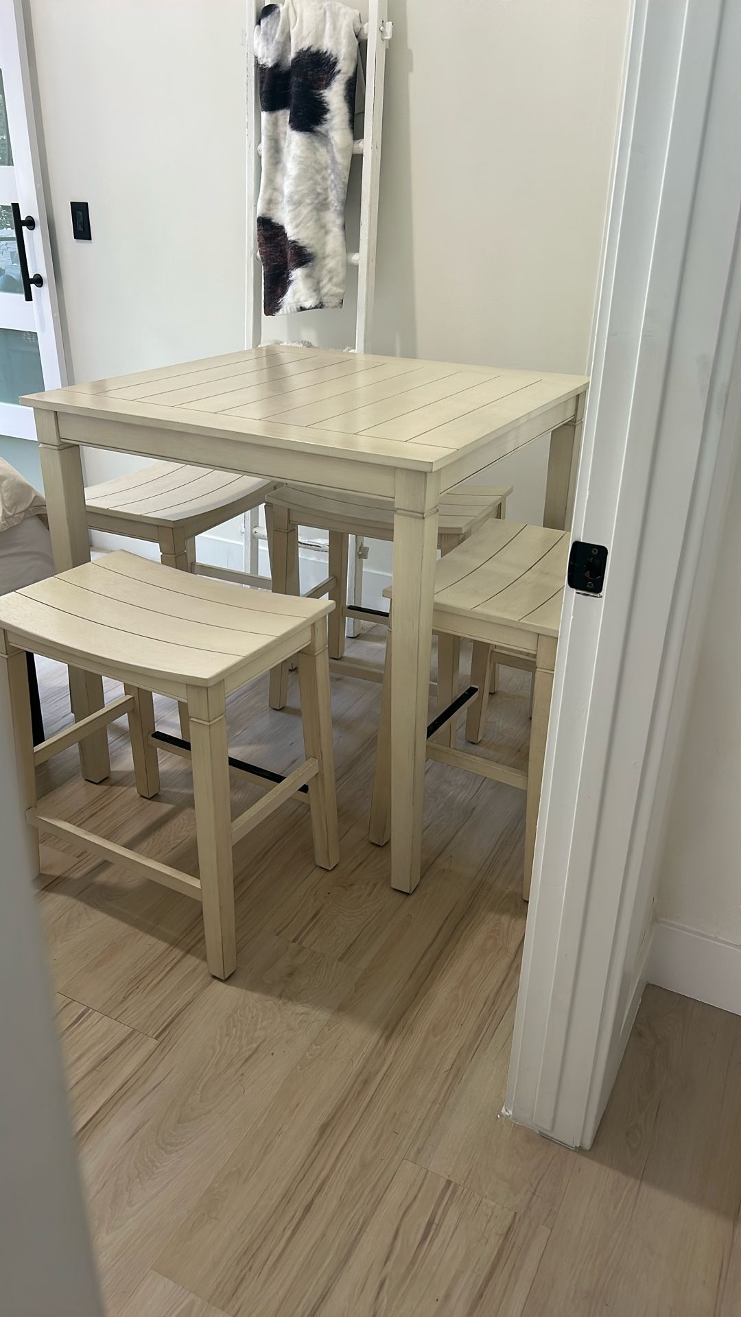 Counter Height Dining Table And 4 Benches