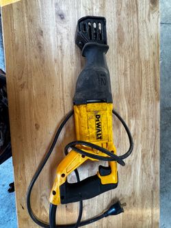 Dewalt saw