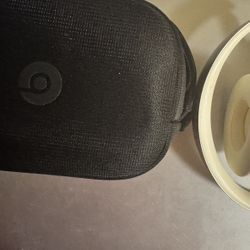 Beats Solo 4 Headphones