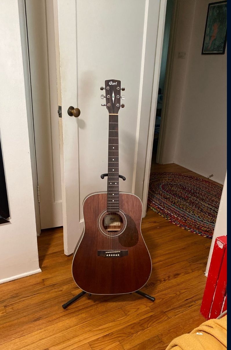 Cort Acoustic guitar - Like new